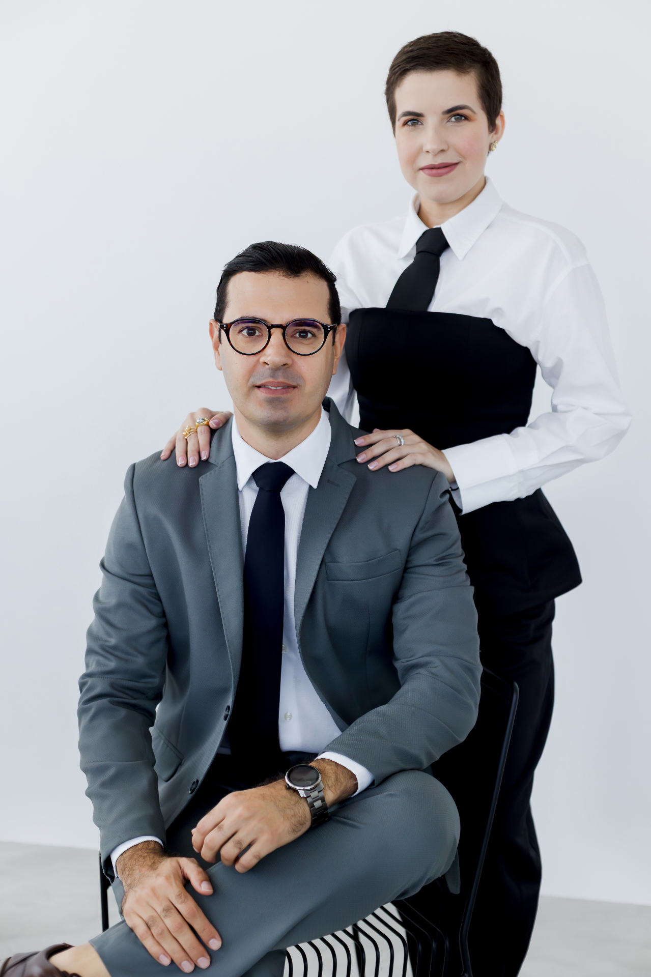 Tayná Carvalho e Laerte Silva, sócios-diretores da Carvalho e Silva Advocacia